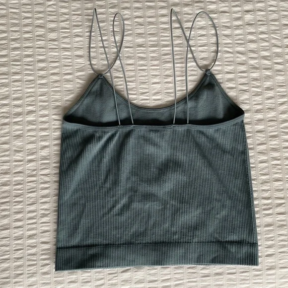 Dynamite Ribbed Crop - Picture 3 of 4